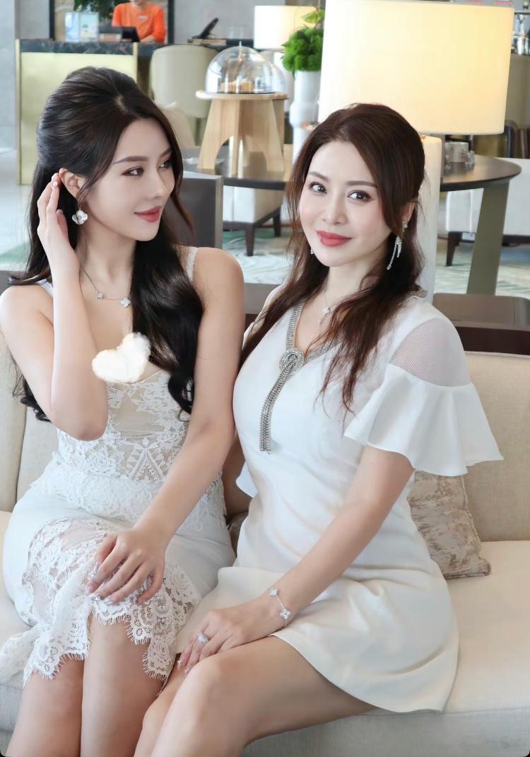 哪一个更美？ ​​​