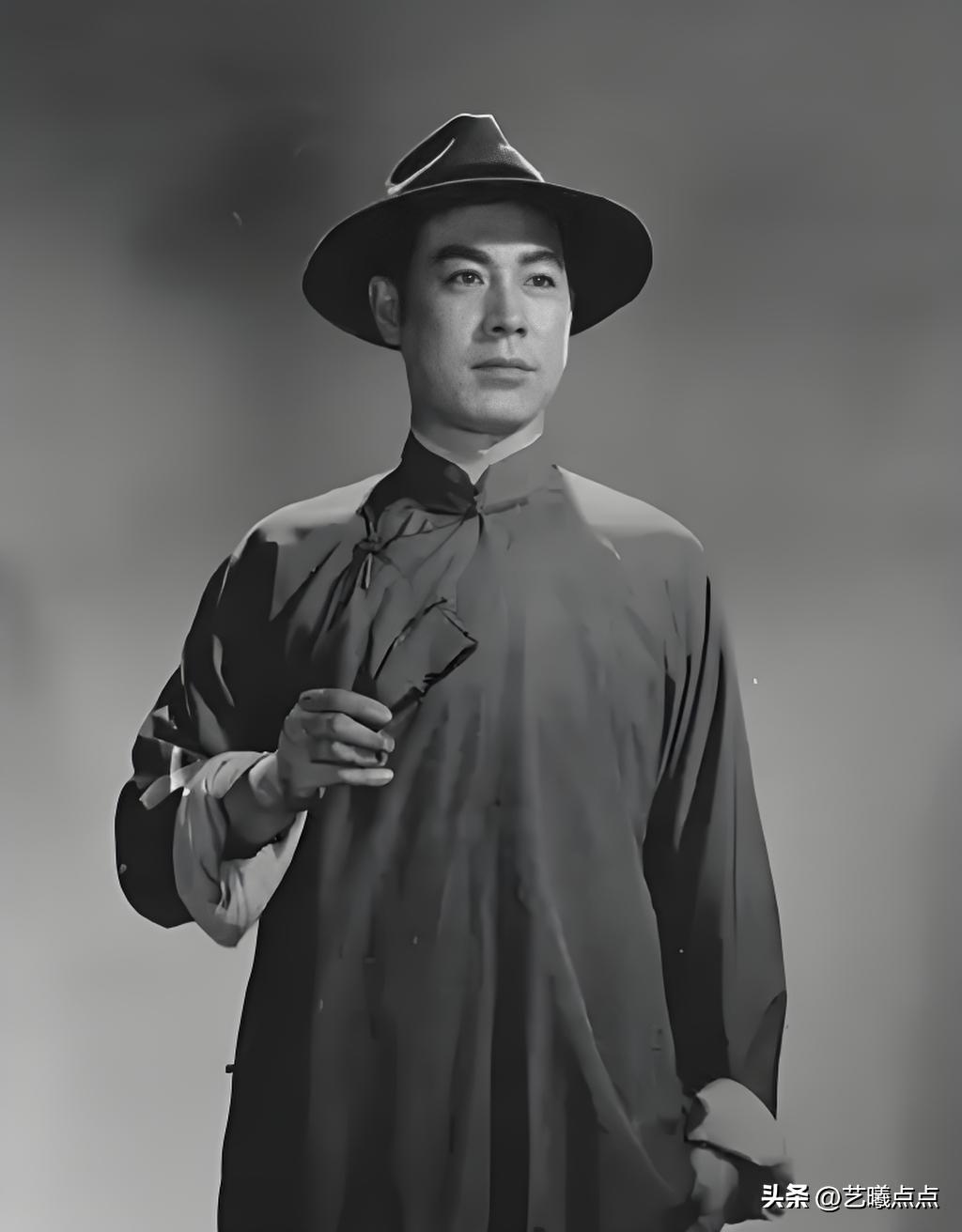 他在<渡江侦察记>中饰演的"李连长"被低估了
提到影片《渡江侦察记》中的男主角—