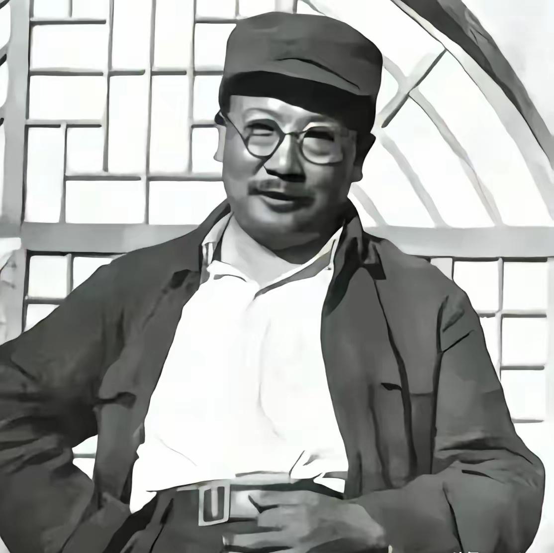 1943年，有个叛徒主动找到了李克农，哭着说自己知道错了，求李克农给个改过自新的