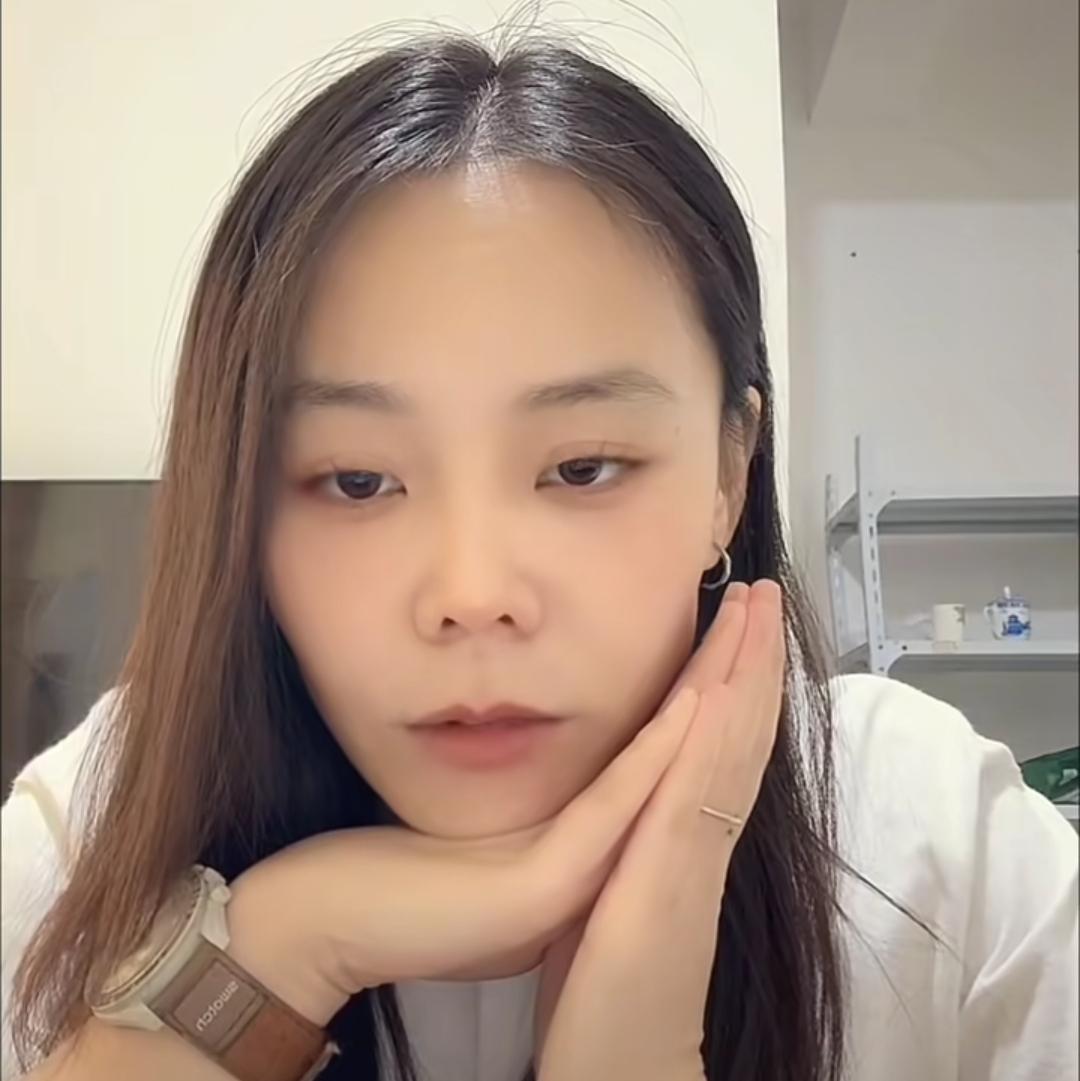 熊磊公开发声护杜妈，拒绝网暴纷扰，一番话戳穿流量真相！
 
熟悉错换人生事件的网