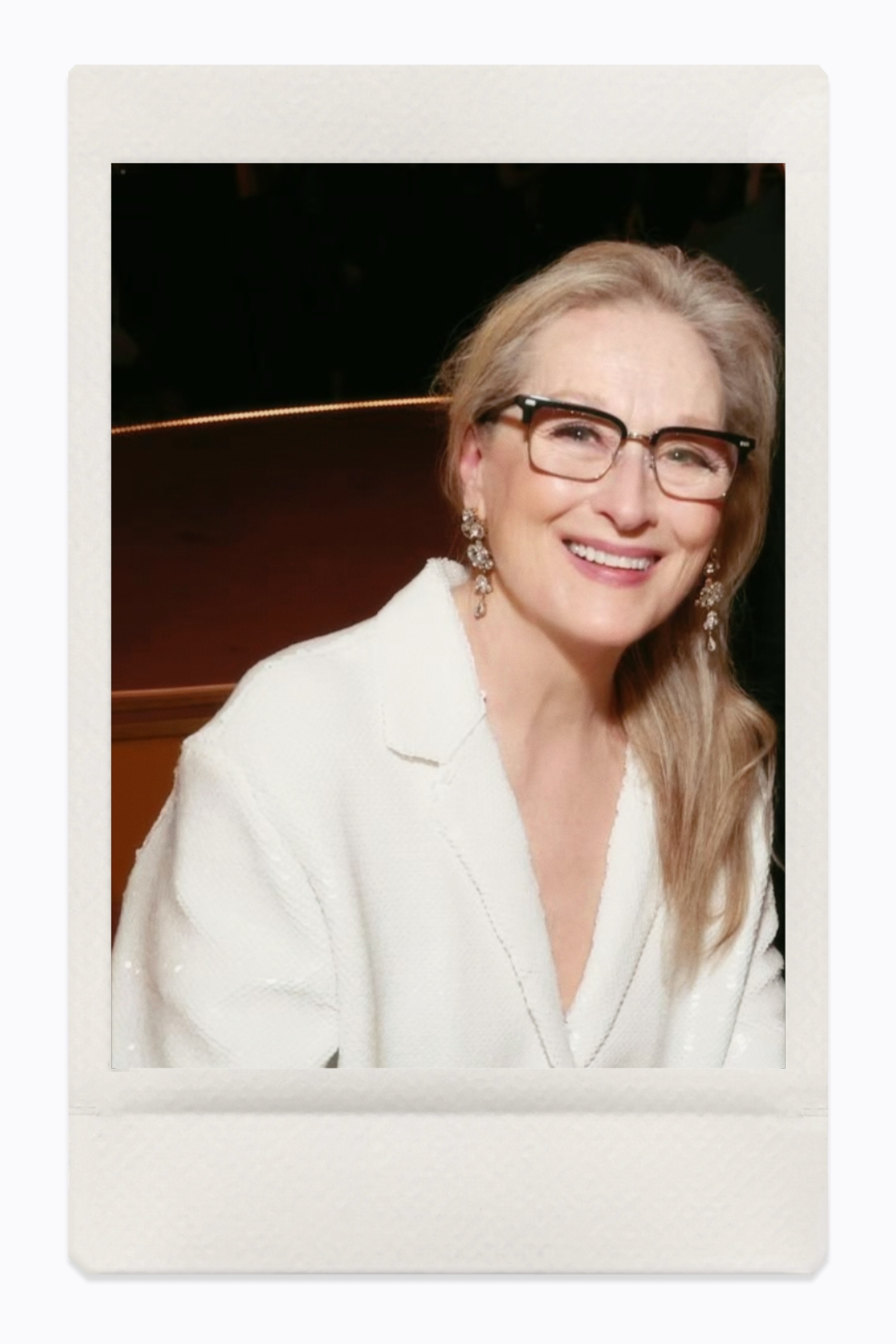 特别喜欢我梅在格莱美后台这几张自拍🤳特别有女友的感觉 好嗲好嗲 这个老太太真的