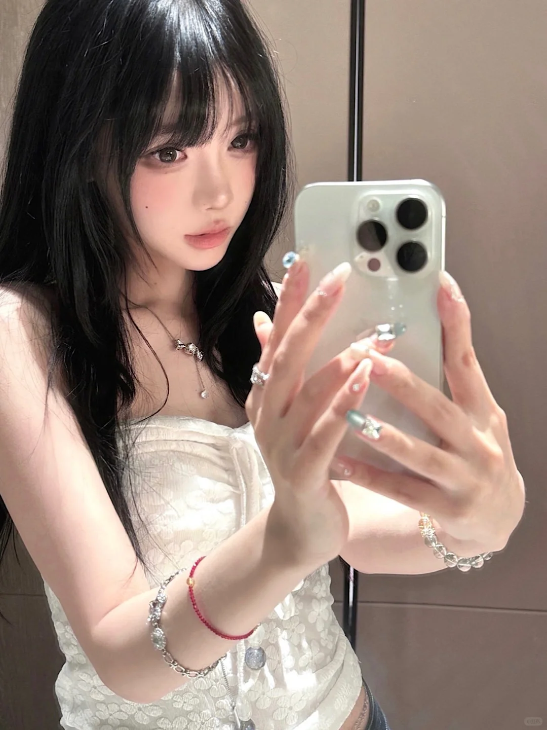 这个夏天做蓝色美甲🫧