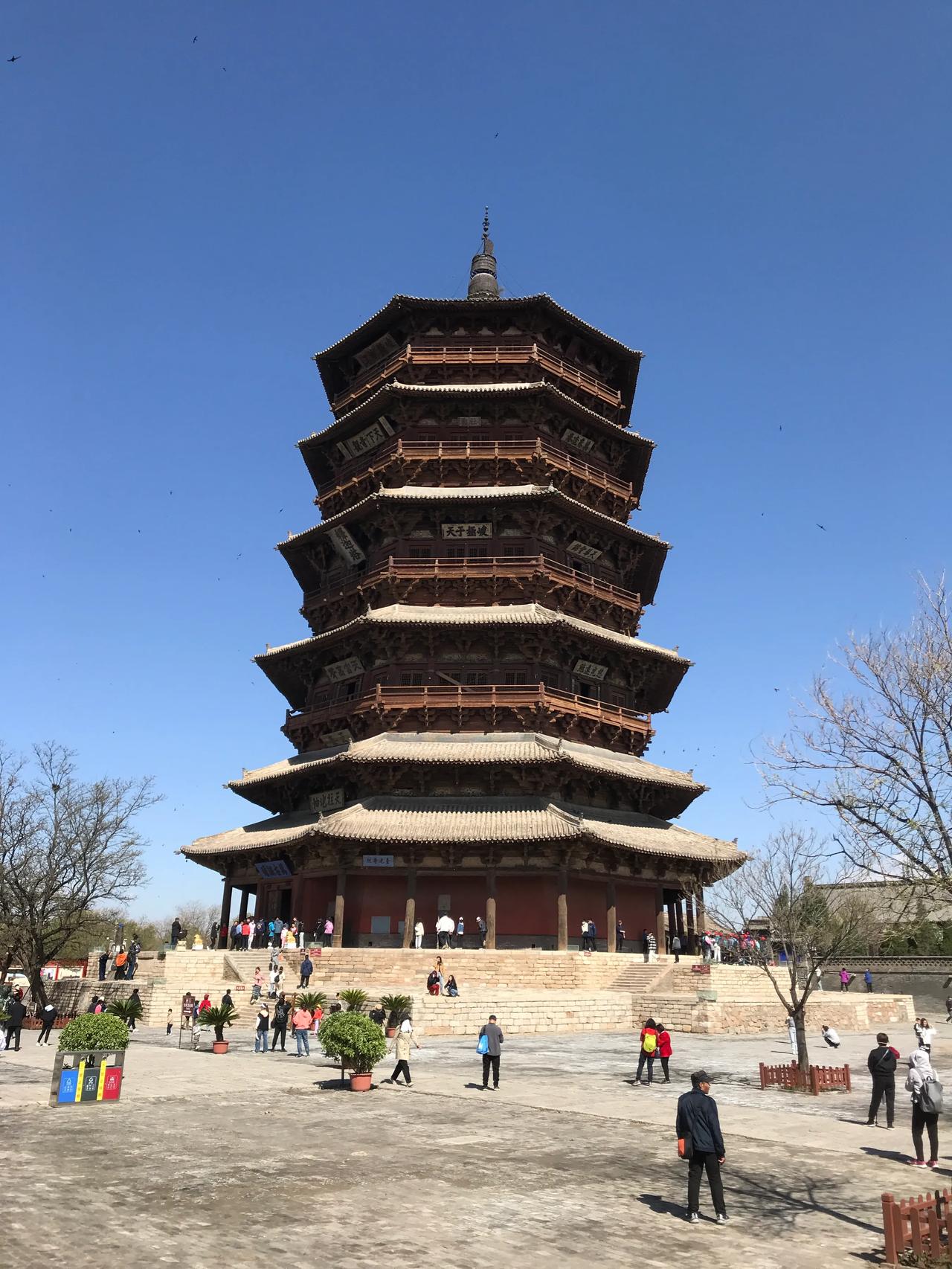 五一山西应县木塔的客流，人还是少了点！

应县木塔这么知名的景点旅游都不算多，山