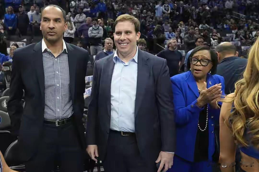 独行侠队老板认错了！

据权威记者Shams报道：独行侠队将在今天的会议中正式宣