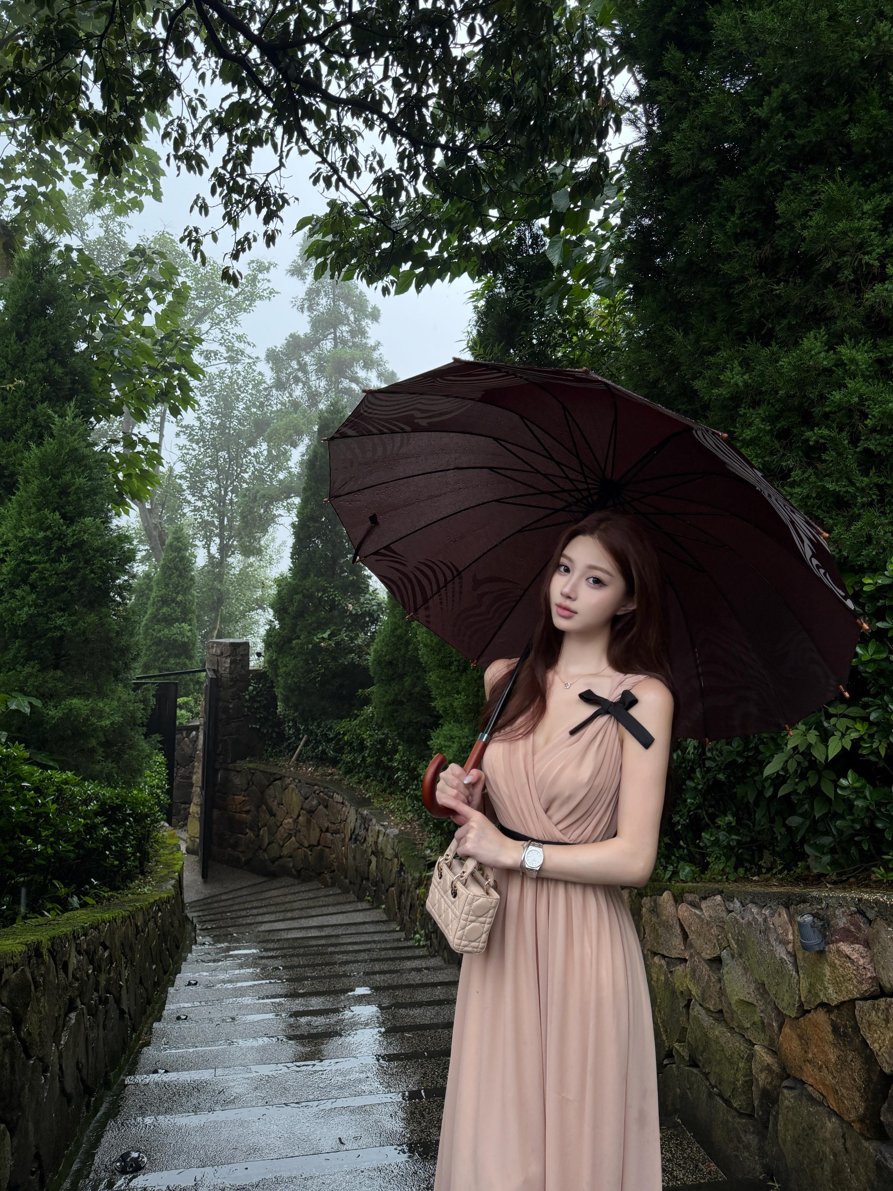 温柔的阴天 藏着说不出口的低落。