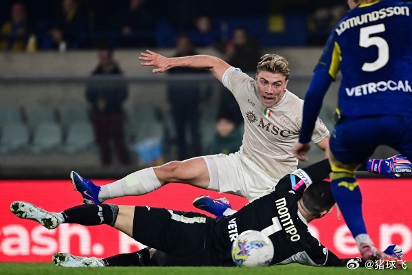 霍伊伦炮轰媒体：我在曼联并非一无是处本赛季在意甲那不勒斯表现出色的丹麦国脚拉斯穆