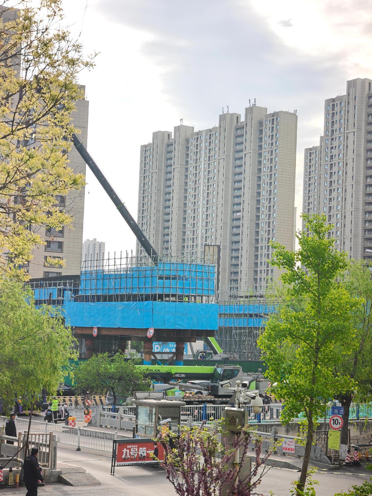 不知不觉中，凤凰路高架桥起来了！