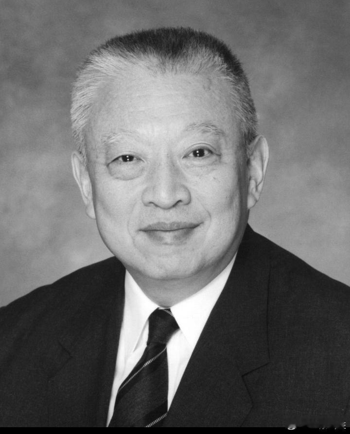 【原香港特别行政区行政长官董建华先生逝世！】9月9日，香港特别行政区第一任、第二