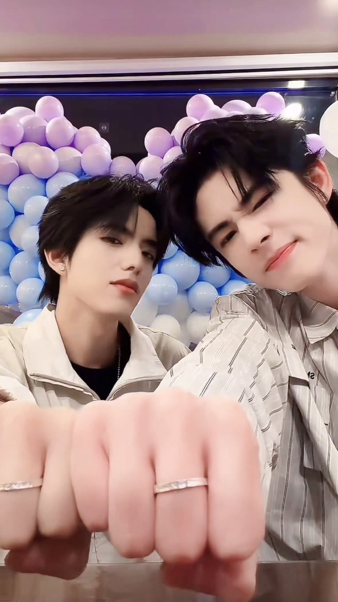 天定良元 💜💙天定良元“浪漫定格在瑰海中 永不落幕爱意四溅 𝐑𝐨𝐦𝐚