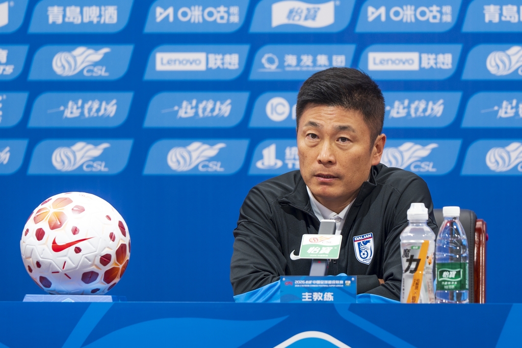 李国旭：新赛季首个主场会全力以赴，打出大连足球的精神