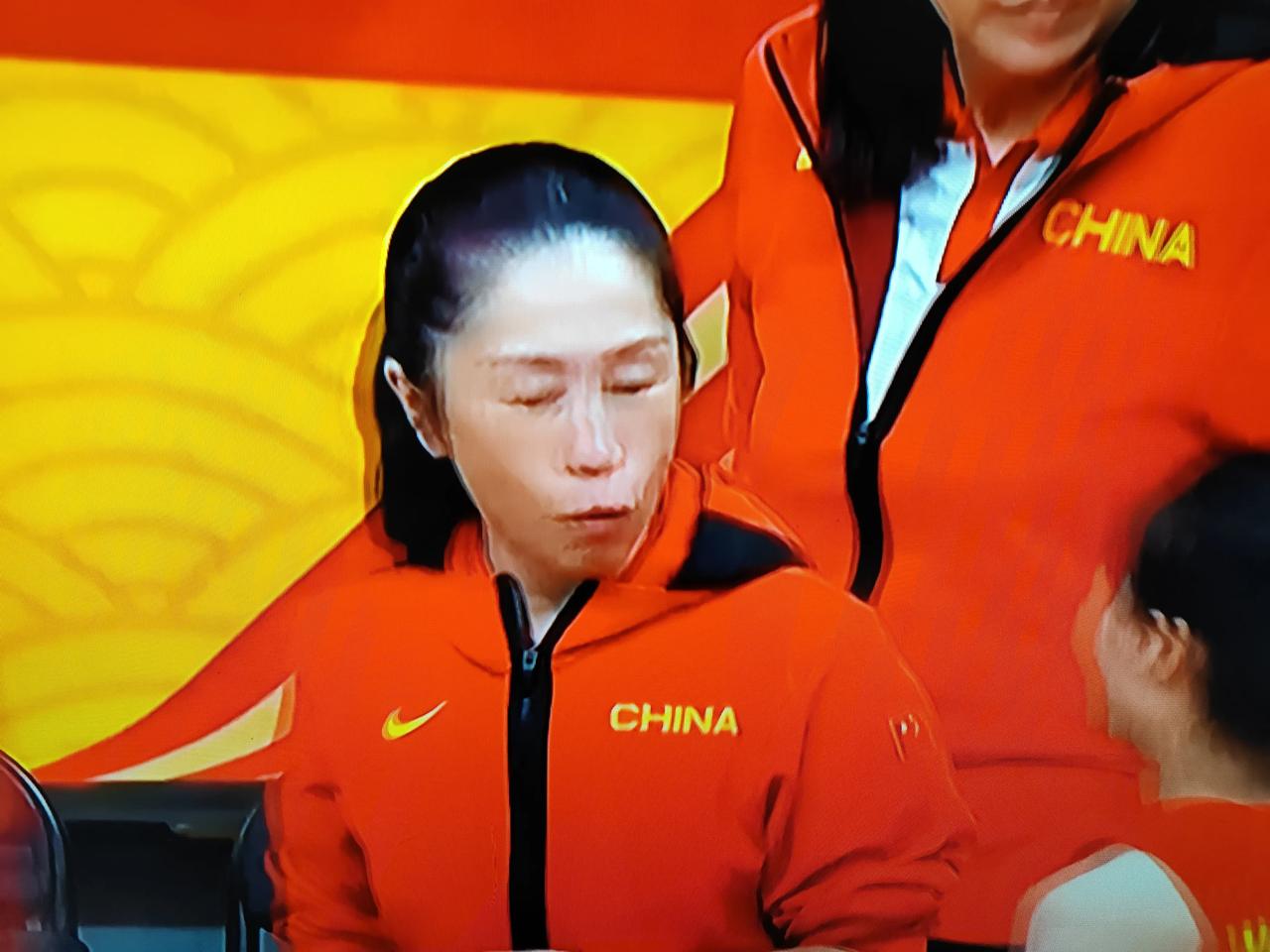 中国女篮半场54：34波多黎各，上场被法国打败不一定是坏事：
1、王思语更注重分