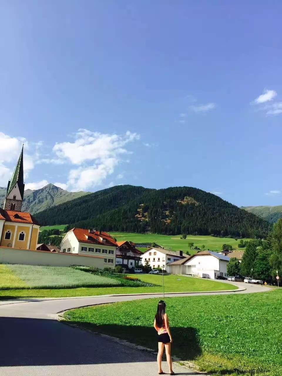 前两天我发了北大乔晓春教授那段话，评论区果然炸锅了。
两种声音最典型：
一方说：