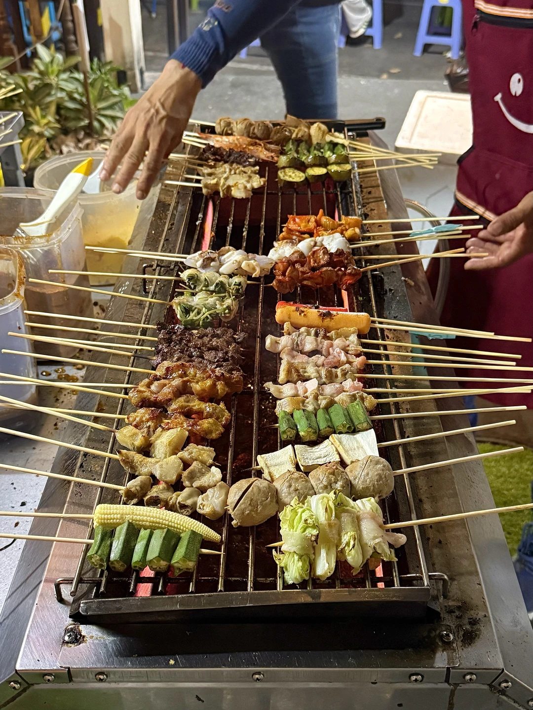 清迈！！宁曼路附近！！巨好吃的烧烤摊！！！