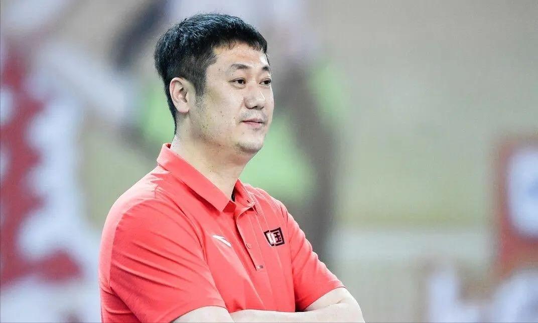 中国女排世锦赛首胜是因为谁？

1⃣️，因为主教练赵勇
第一局首发阵容，有许久未