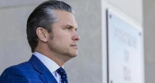 美国防长的一句话让美国人破了防，他表示中美要是开打，不出半个小时，他们的航母全得