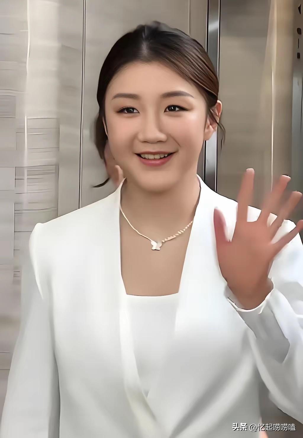 樊振东归期未定，可陈梦这边，已经传出了明确信号。
​近日，她接受人民日报专访，罕