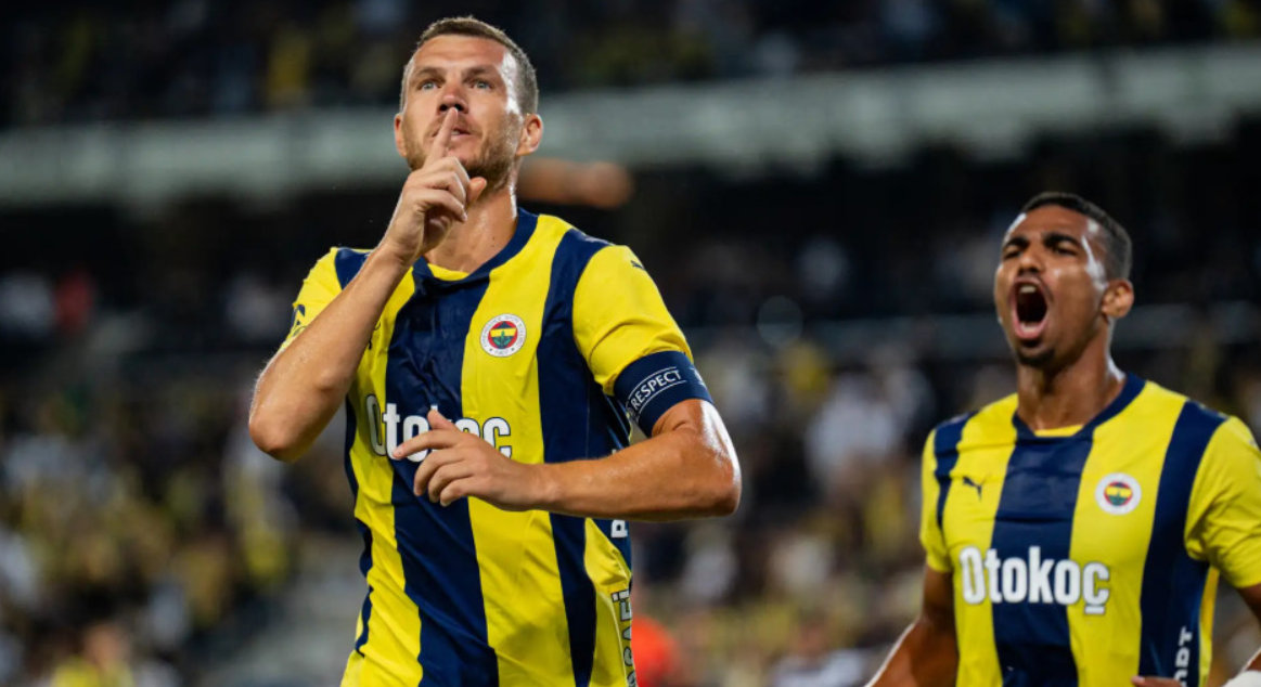 08 费内巴切VS斯图加特(情报）1.据外媒报道，费内巴切有意在明年1月份引进皇