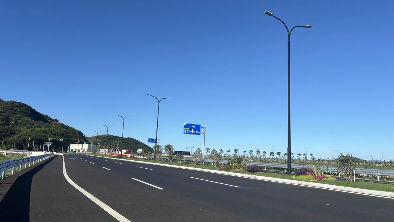 AI 时代的到来，哪些行业将会被彻底取代？

结论先行：AI更易彻底取代“高重复