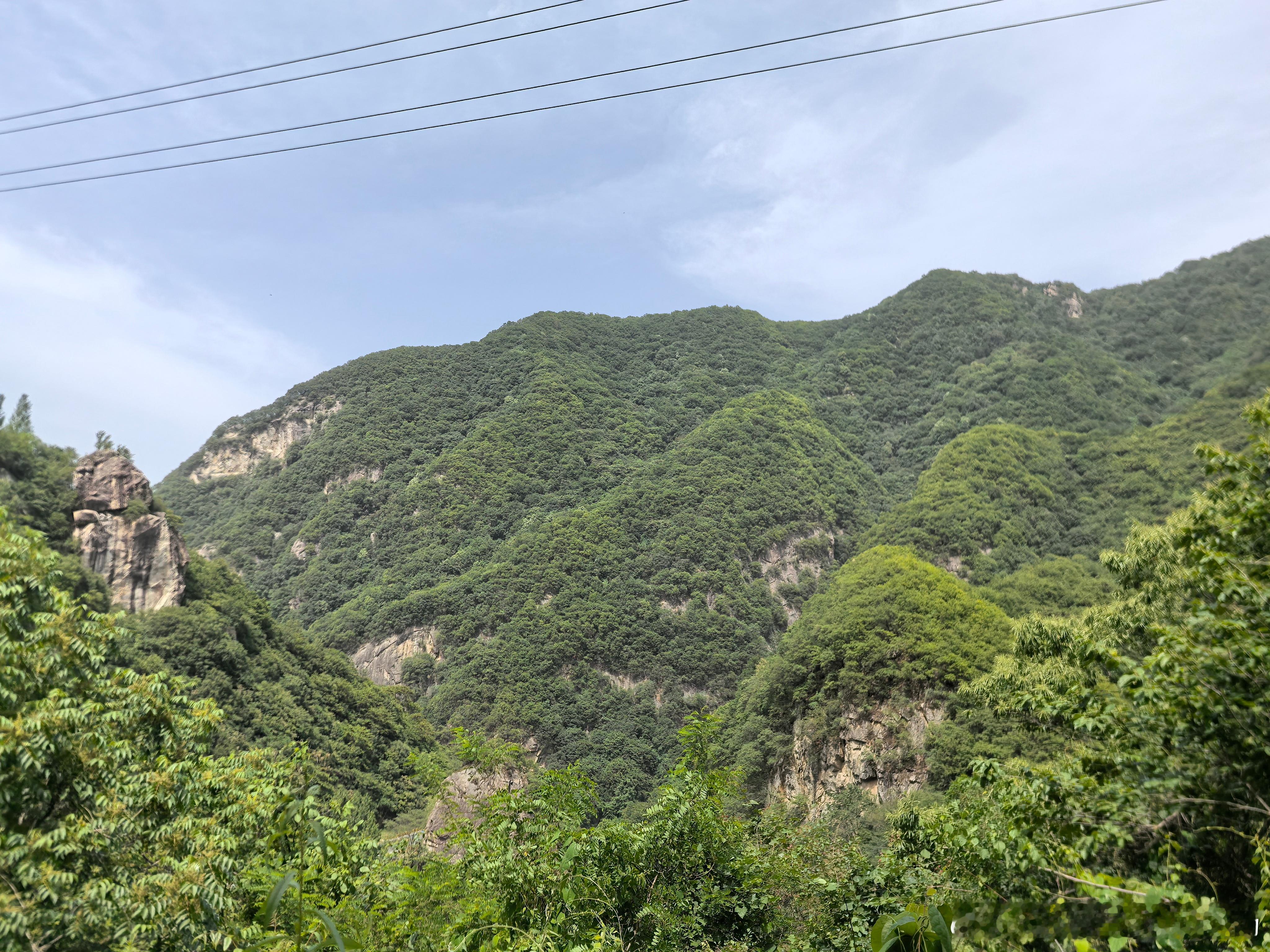 秦岭里面爬过的山：翠华山，南五台山，太平森林公园，祥裕森林公园，小五台山，抱龙峪