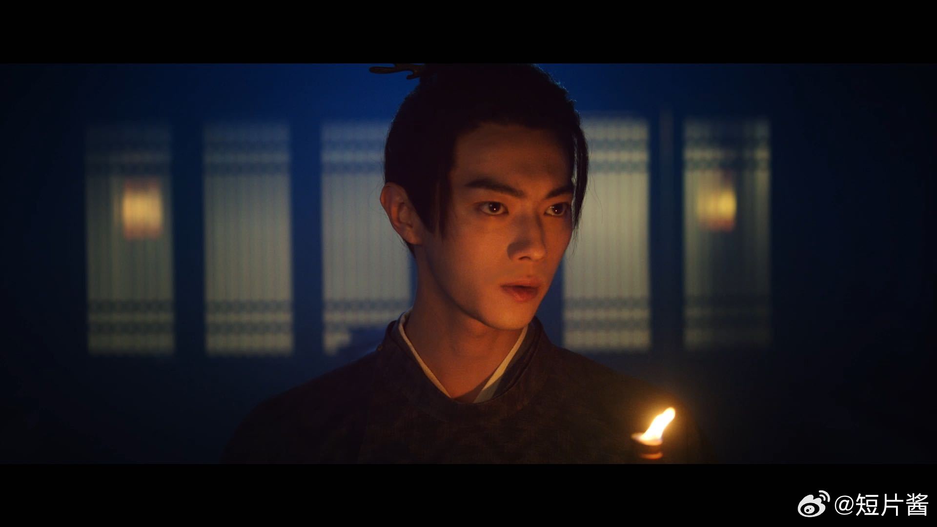 #许凯田曦薇顶峰相剑# 《子夜归》让人充满期待，许凯田曦薇的搭配令人眼前一亮。高