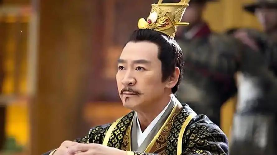 霍去病生前举荐一个人，汉武帝重用了三十年

汉武帝晚年躺在病床上，望着跪在床边的