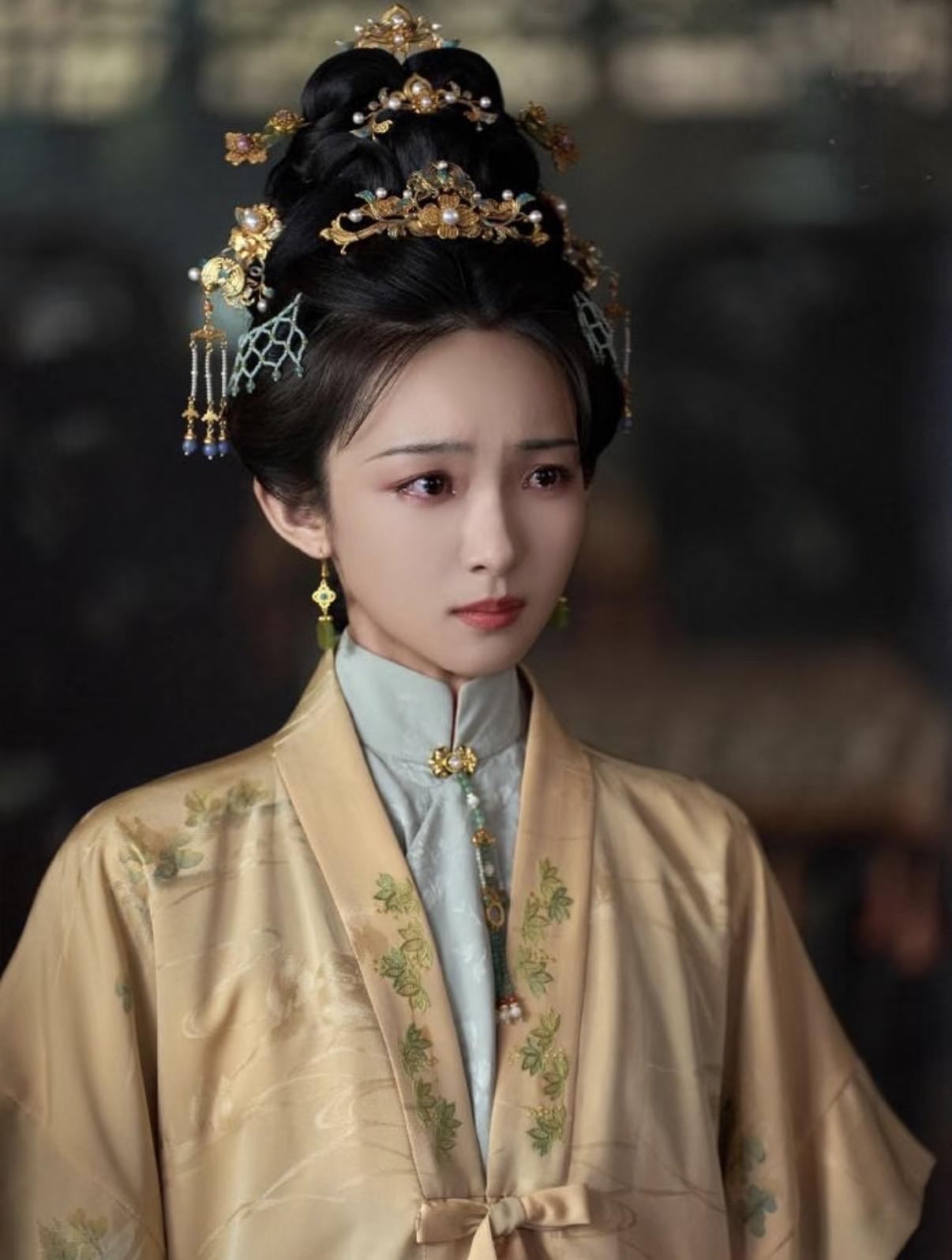 袁绍辉死后，

林绣茹还能金尊玉贵的活着吗？

没有丈夫，也没有儿子，但是林绣茹