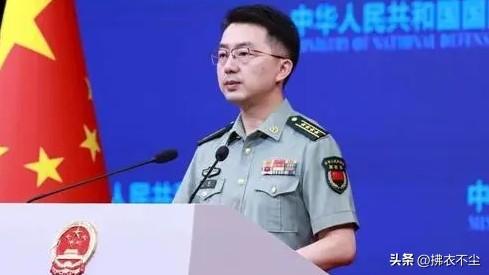 大国博弈的背景下，
小国为了一己之利，甘当爬上巨人脚面的癞蛤蟆。小日子如此，菲佣