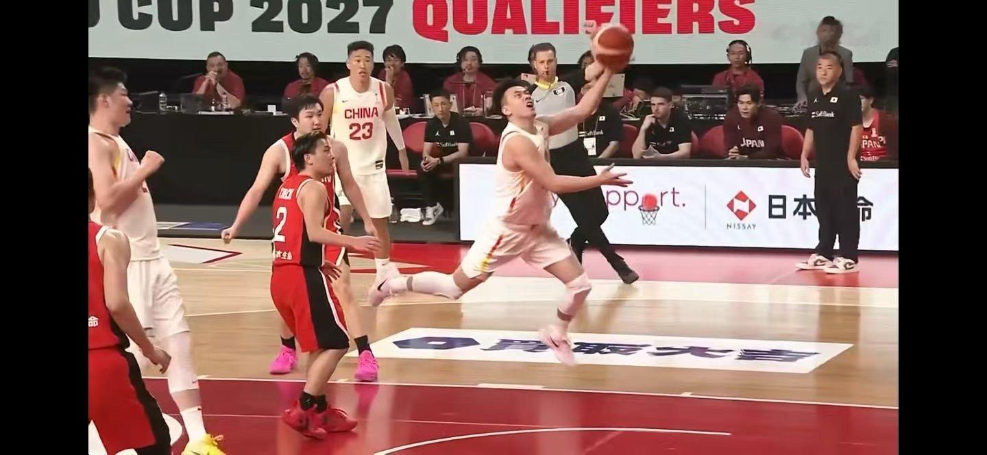 主场哨有用吗？赢得就是对方八个人！新年之际，抗日胜利！🇨🇳日本 主场哨