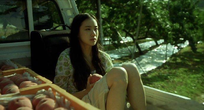 这世上，所有的“突然想起”，都是“一直放在心底”。 ​​​