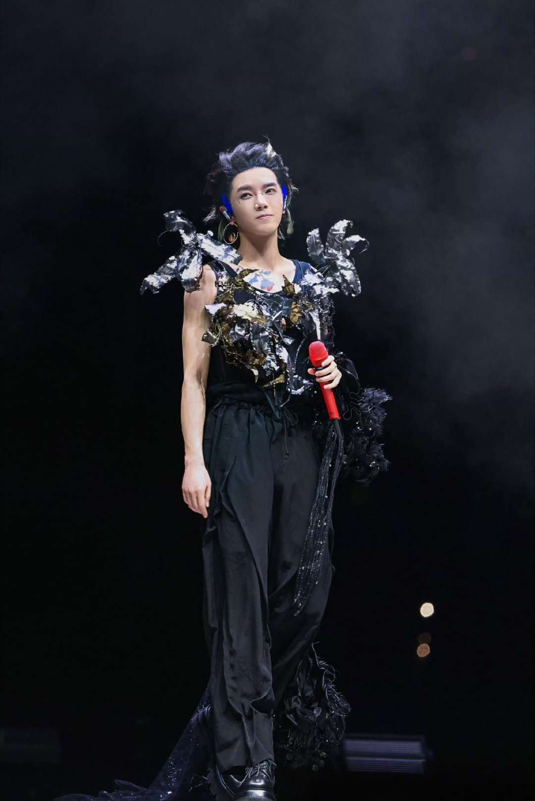 #华晨宇说日出演唱会是一生回忆# 跟火星人之间完全是真的呀，和火星人之间是双向奔
