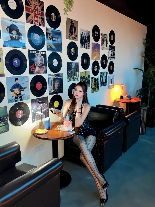 第一眼看的一定是腿吧