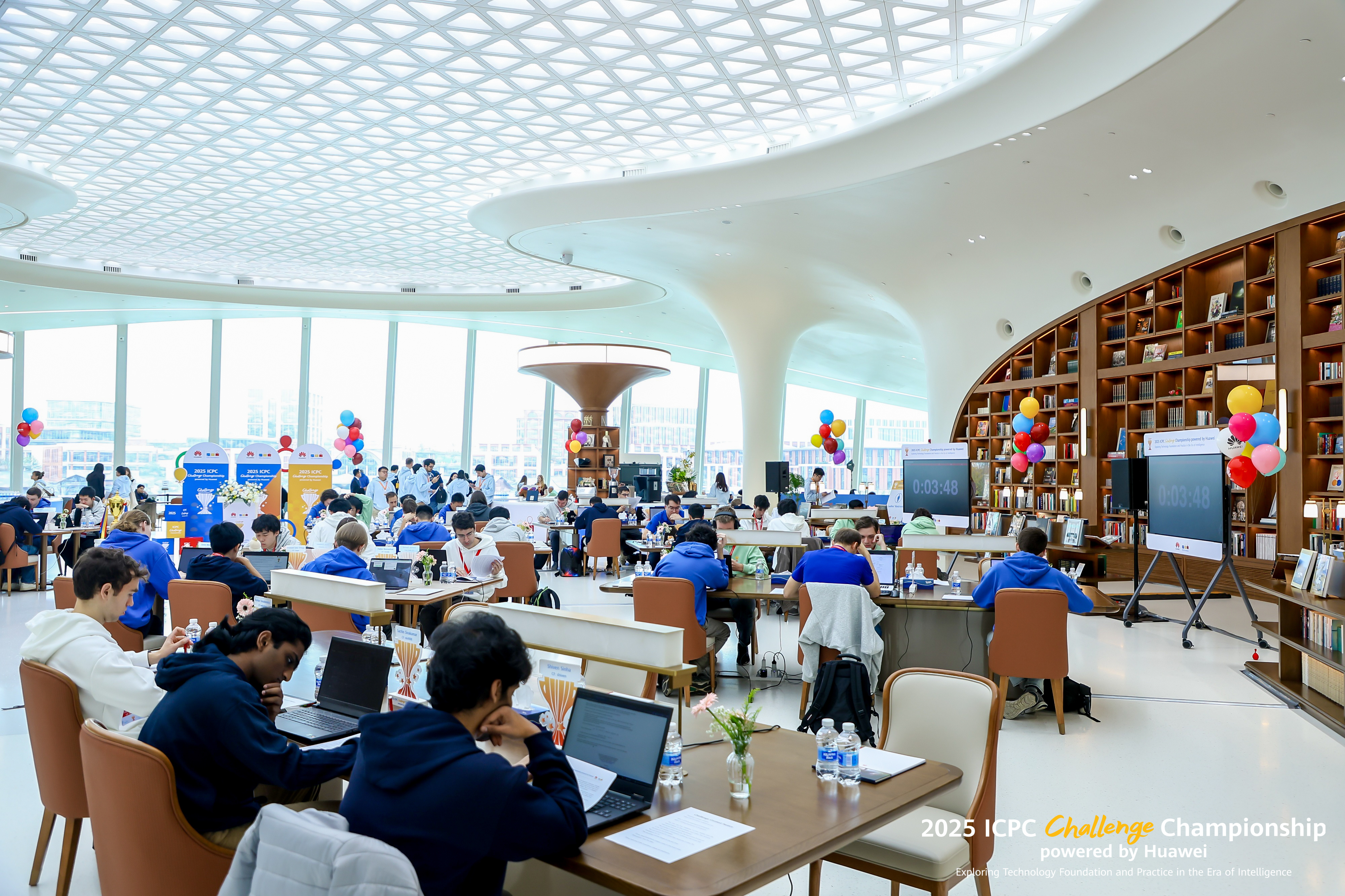 任正非说未来的希望在青年任正非在最新座谈会上将时代变革的希望锚定青年群体，青年肩