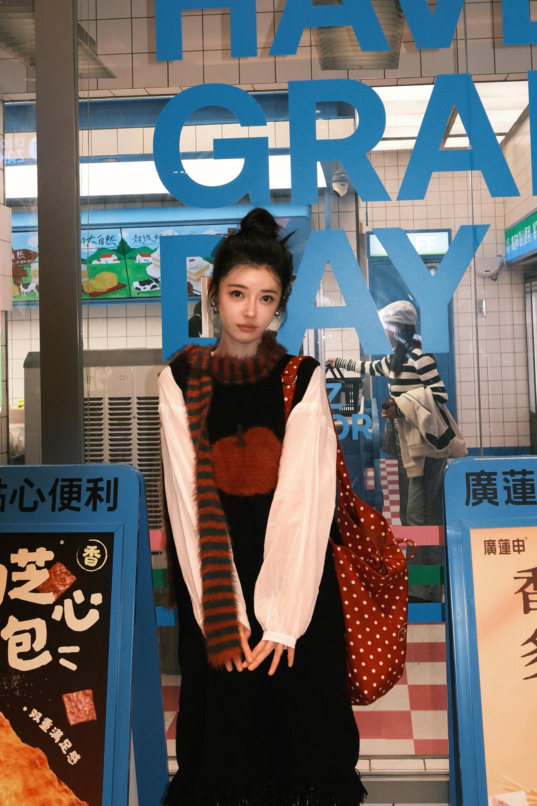 如果你开心的话就不需要问任何人 ♡˚₊ 