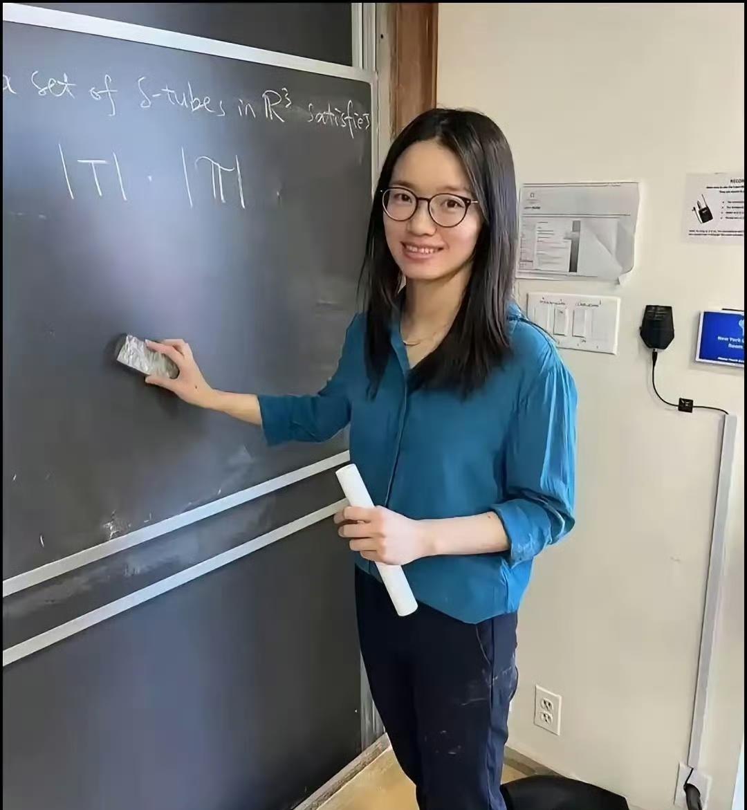 最近学界最大的热点，莫过于两位出自北大的青年数学家，拿下全球数学最高荣誉菲尔兹奖