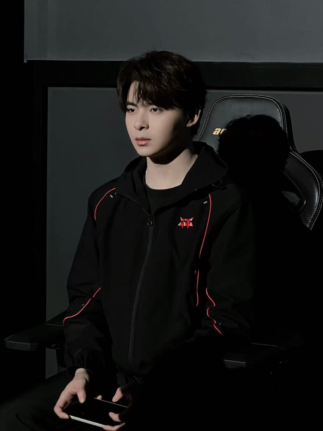 伞兵成都第一老吃家 表面高冷社恐慢热，实则干饭魂刻进DNA！ 