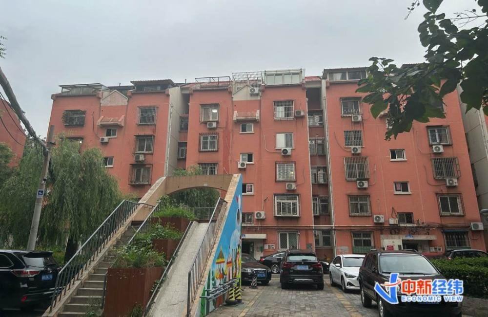 中新经纬：“老破小”租售比走热，投资价值凸显。成都100万元以内二手房成交占比达
