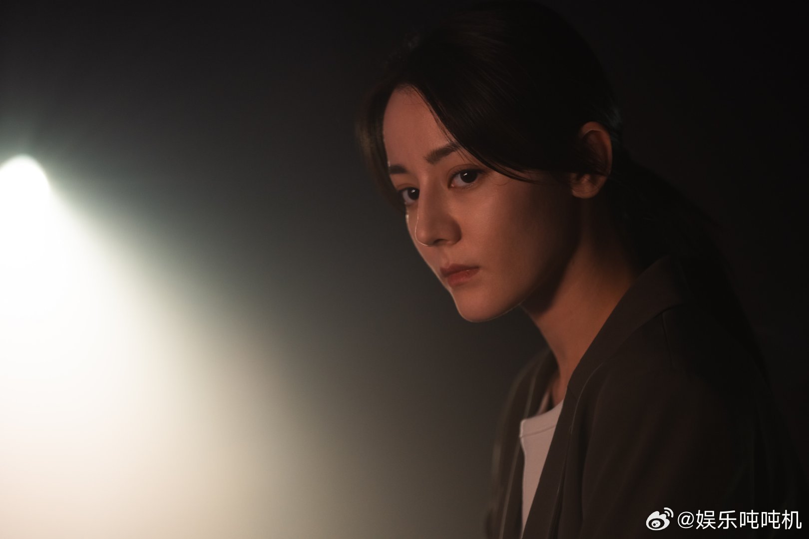 迪丽热巴不是救赎感是真救赎 看邓妍救人真的太戳了，两集救四个，每一次出手都带着稳
