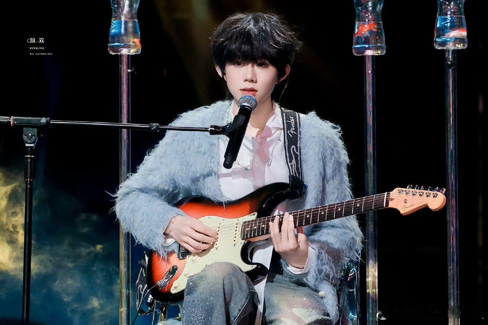 陈奕恒TF荣耀之战成绩：《我是一只鱼》舞台五分钟双万转，最快三分钟破万，14分钟