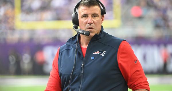 在周日分区赛开打前，新英格兰爱国者对联盟排名第一的休斯敦德州人防守组给予了充分尊