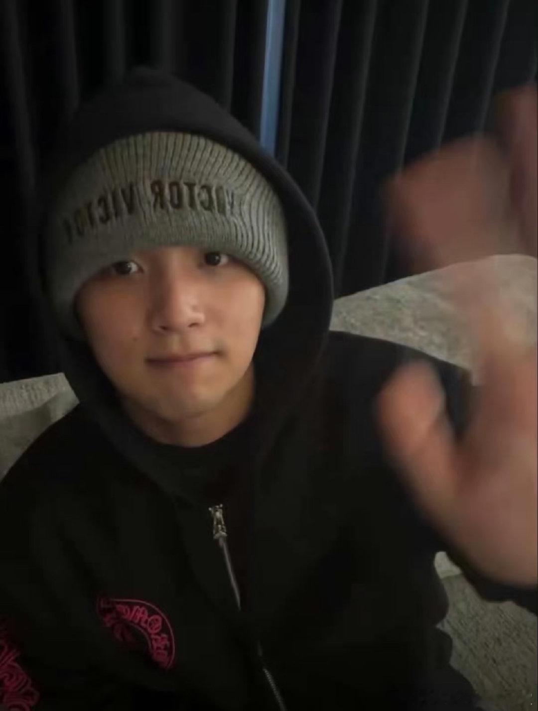 李楷灿曾说喜欢我的话绝对不会后悔 李楷灿曾说喜欢我的话绝对不会后悔，会不会被叫退