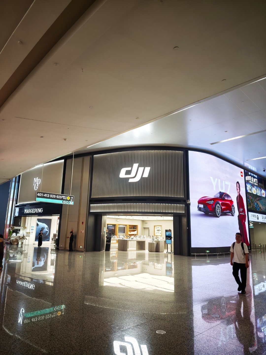 逛大疆的几个线下店让人非常气愤…这纯粹把消费者当傻子！如果只是这一次pocket