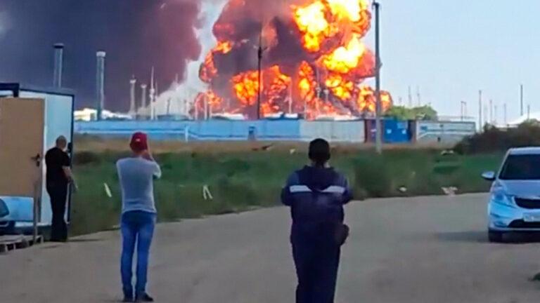俄罗斯罗斯托夫地区的油库今天再次被袭击并引发爆炸。

俄罗斯电报频道报道称，乌克