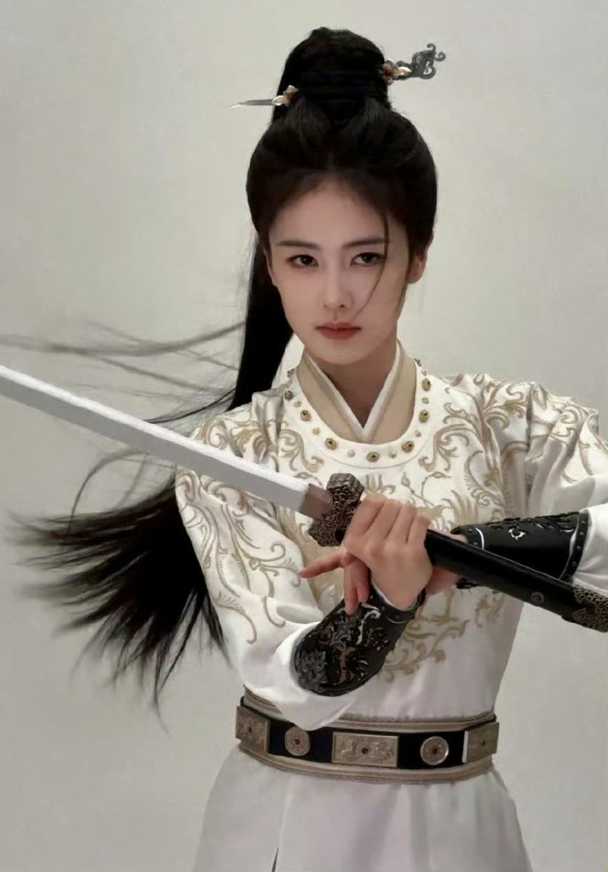 白鹿王星越浑然天成的家属感自然互动不营业，这氛围好治愈 