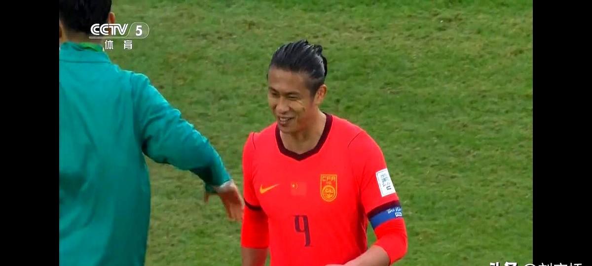 2-0！邵佳一首秀开门红！

今天下午，国足在悉尼雨中干脆利落地拿下了世界杯新军