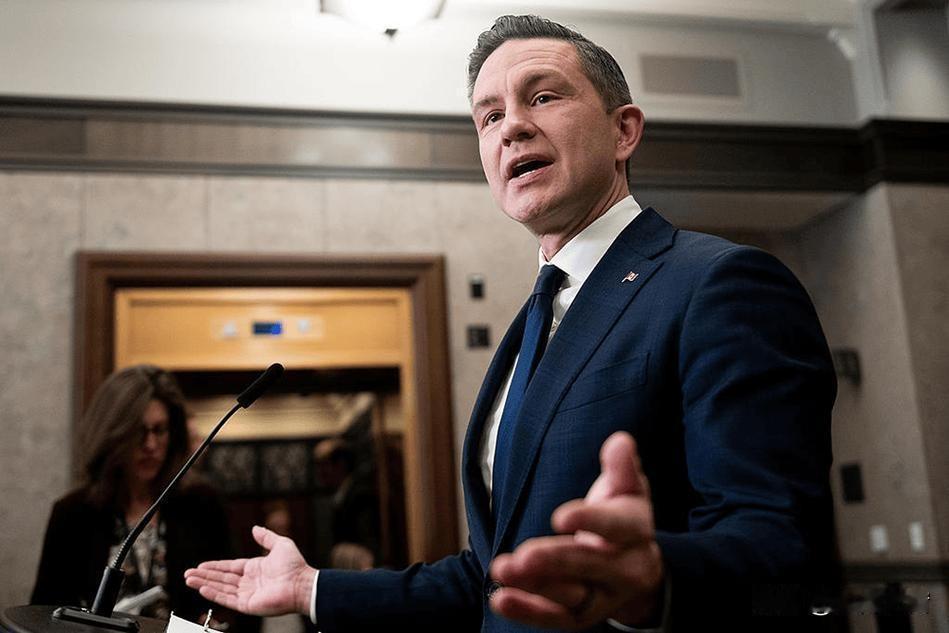 说实话，现在如坐针毡的不止是丹麦，还有加拿大的总理卡尼。老特可是放话要让加拿大成