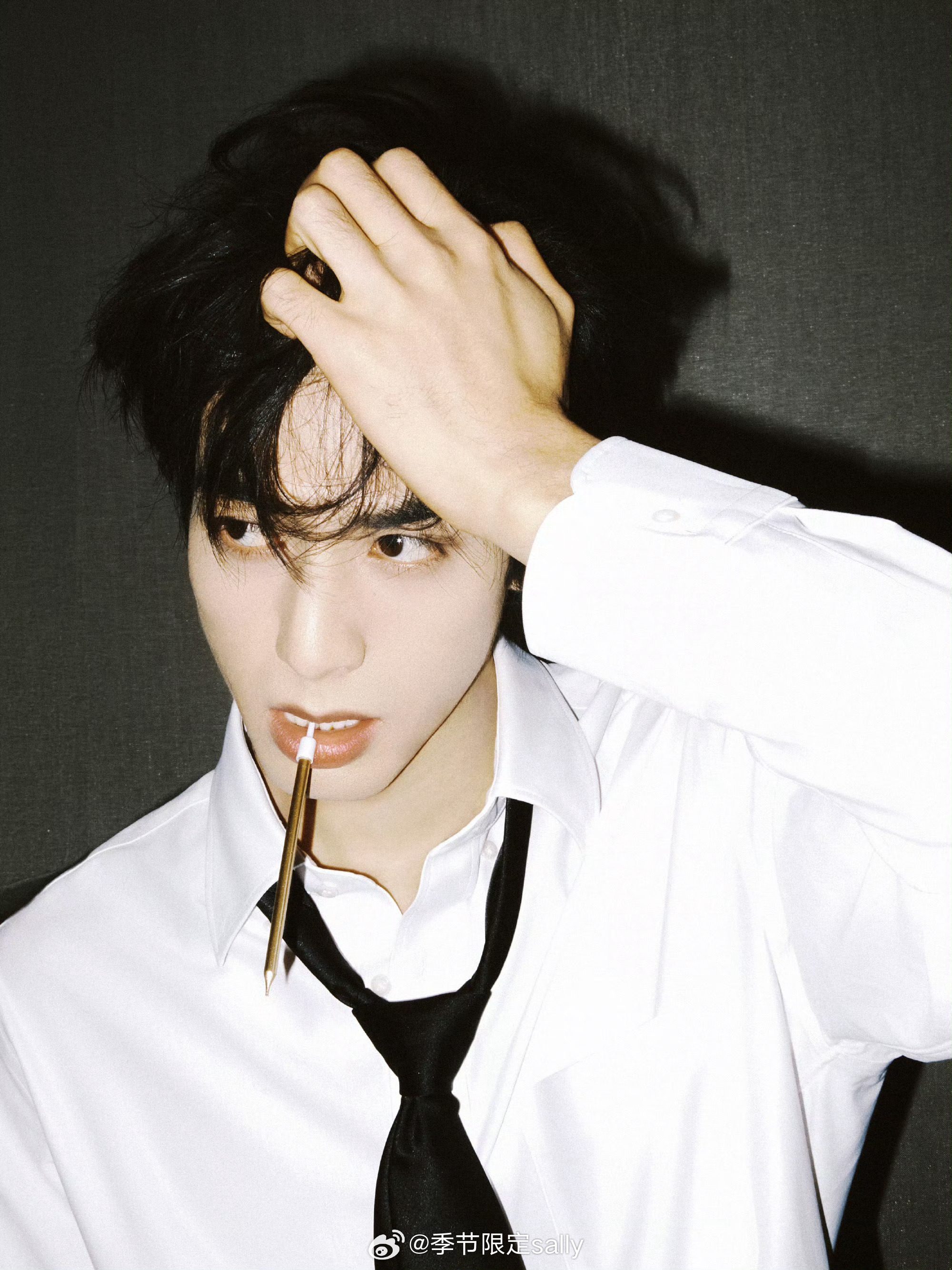 宋威龙27岁生日写真！大帅哥生日快乐