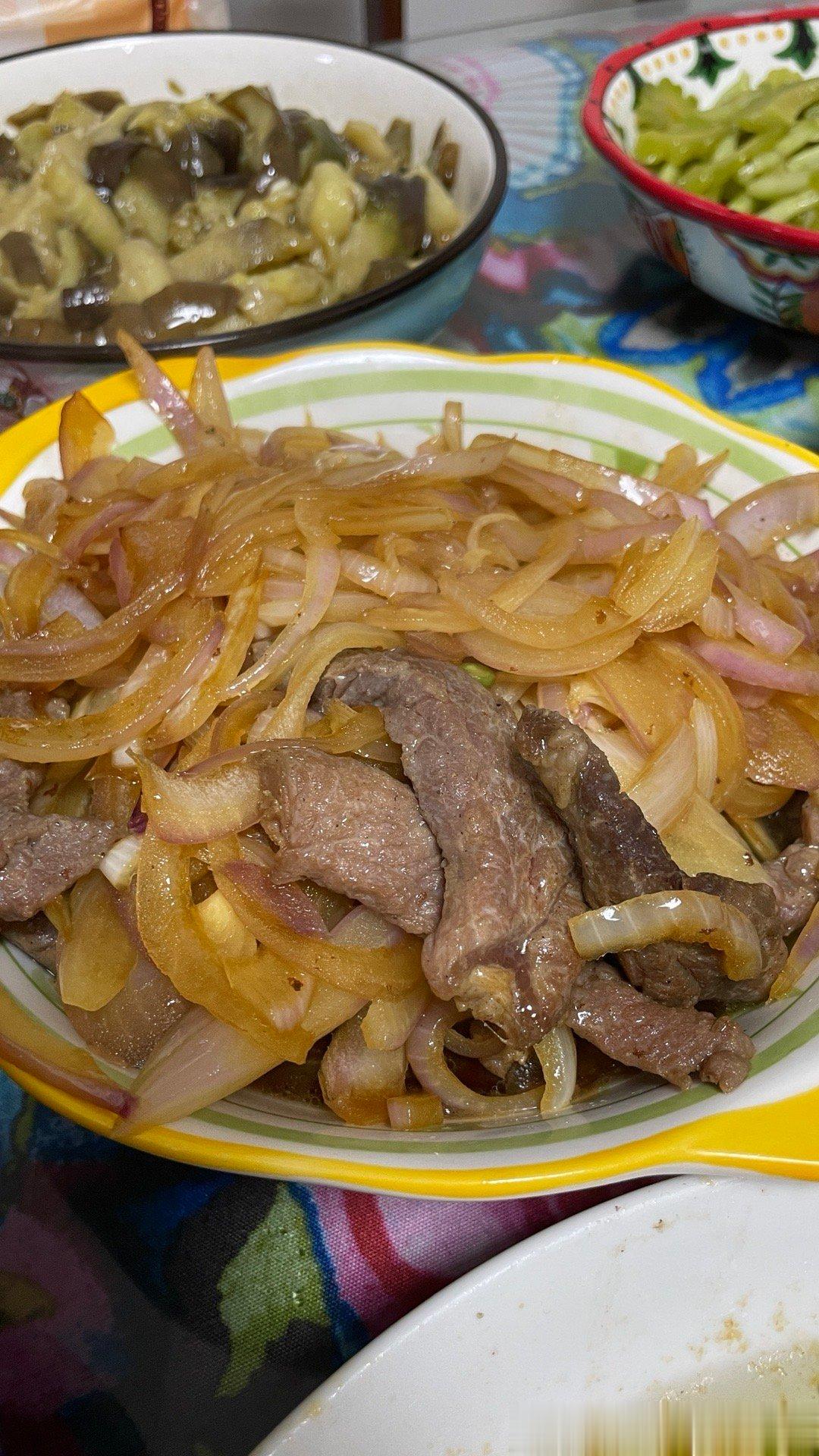 #超市招聘牛肉试吃员需一天吃10斤# 牛肉有非常好的营养价值，含有丰富的蛋白质，