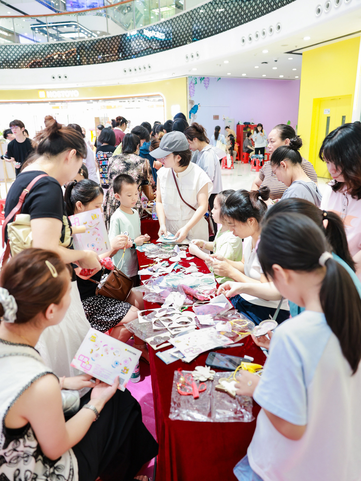 美团专属女性健康公益快车开启全国巡游，首站落地三明，专业医师现场答疑解惑，还有小