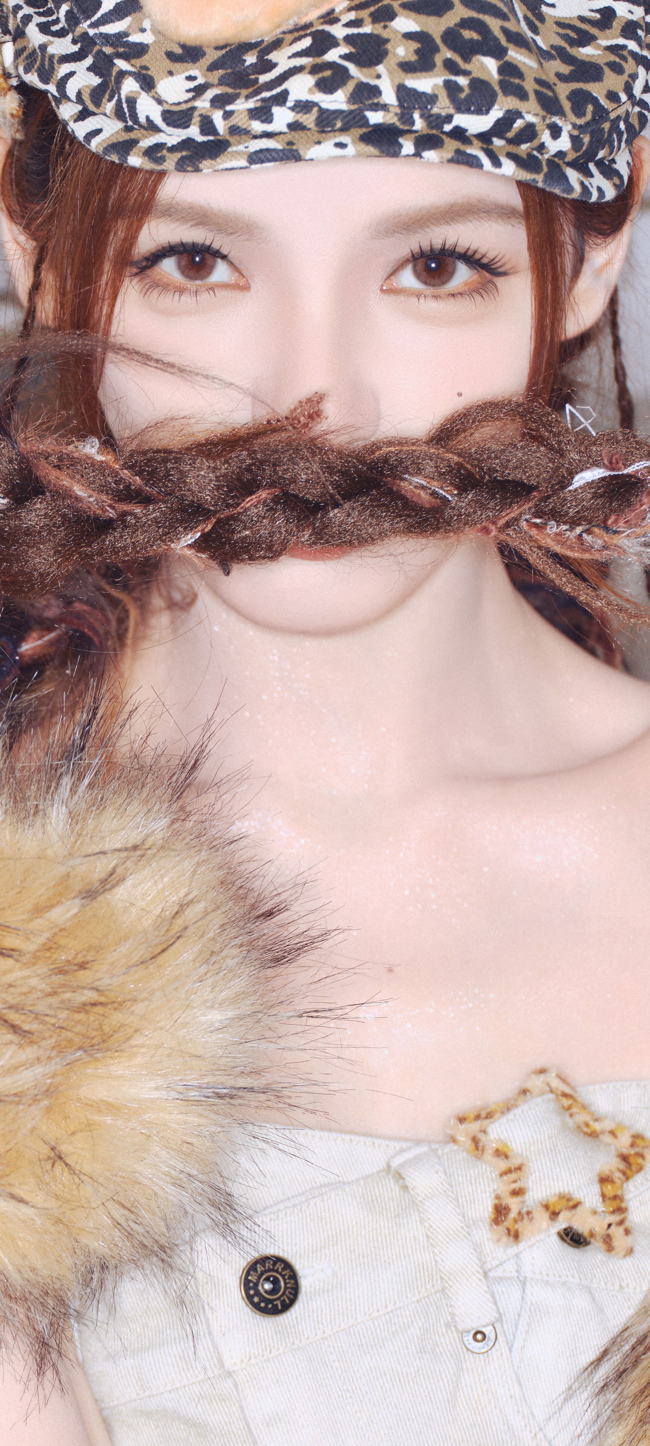 张予曦，Y2K一下，这妆造好绝。张予曦