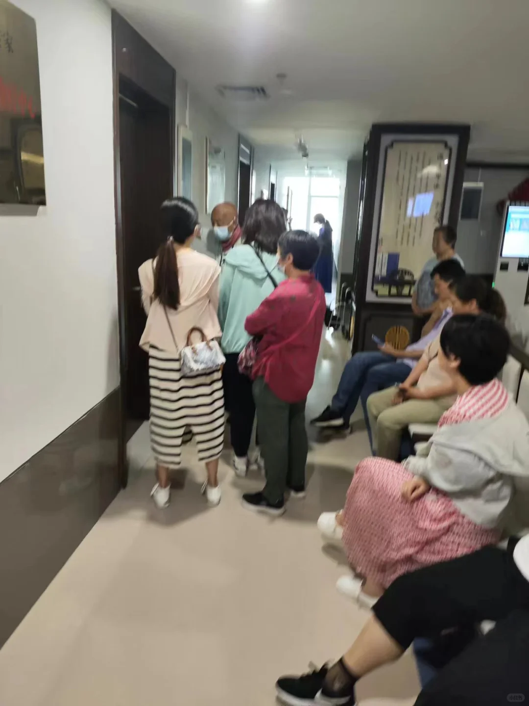 FSH高就是卵巢早衰？别急，中医教你正确判断 很多女性一看到自己的FS...